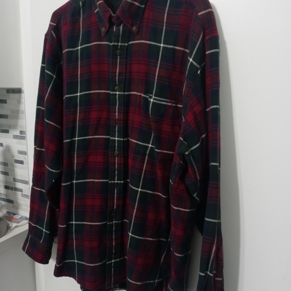Fila Sport Long Sleeve Button Down Deep Red Navy Blue Plaid Flannel Shirt